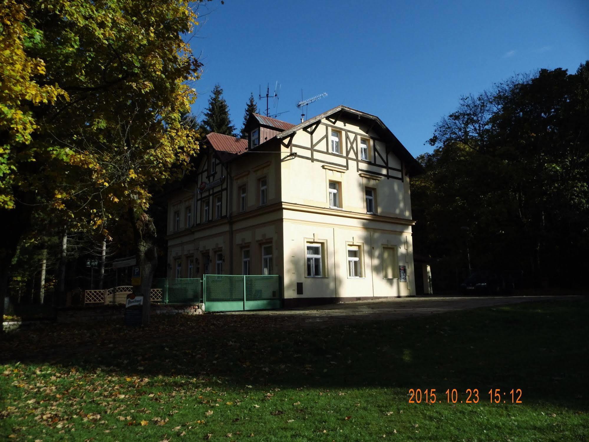 Pension Villa Berolina Mariánské Lázně Exterior foto